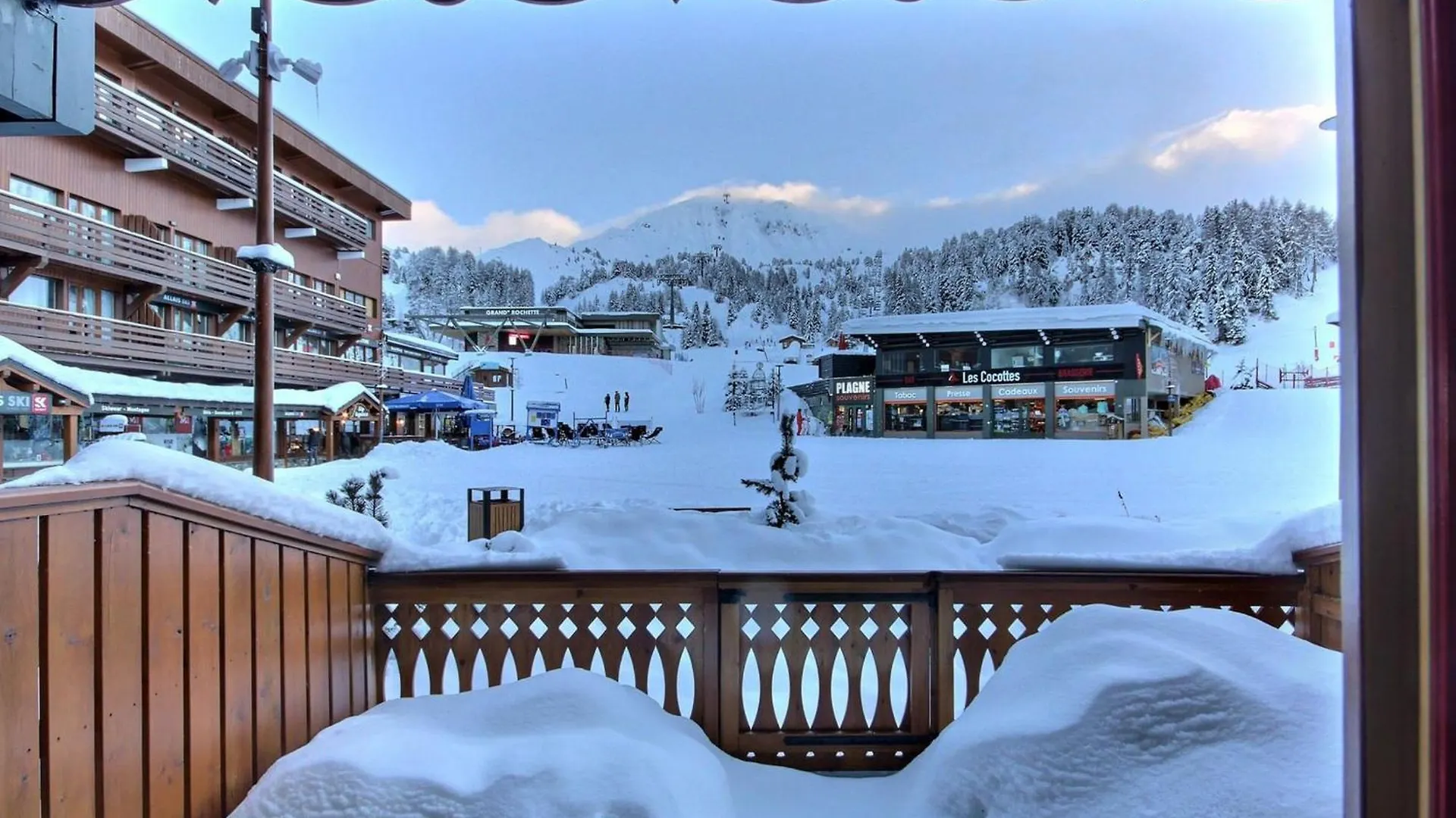 Appartement 3 Pieces Au Pied Des Pistes Avec Terrasse Et Wifi A Plagne Centre - Fr-1-455-244 La Plagne-Tarentaise Frankrijk